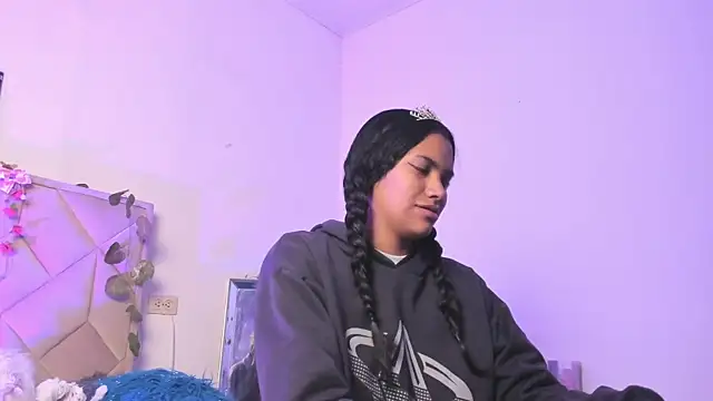 Julieta Parker online show from April 9, 6:41 am