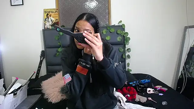 Julieta Parker online show from March 21, 11:58 am