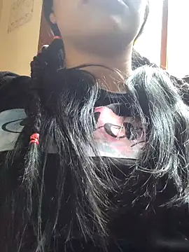 Snapshot of Julieta_Parker chatting on February 14, 4:29 pm Julieta Parker online show from February 14, 4:29 pm