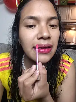 Snapshot of Julieta_Parker chatting on June 12, 1:47 am Julieta Parker online show from June 12, 1:47 am