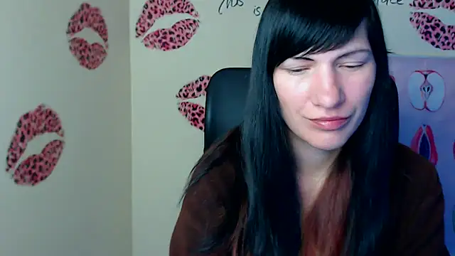 Snapshot of Rosalinda_ro chatting on May 10, 6:17 am Rosalinda ro online show from May 10, 6:17 am