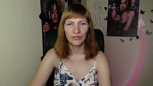 Snapshot of Rosalinda_ro chatting on June 25, 12:32 pm Rosalinda ro online show from June 25, 12:32 pm