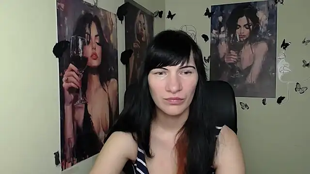 Snapshot of Rosalinda_ro chatting on May 5, 5:38 pm Rosalinda ro online show from May 5, 5:38 pm