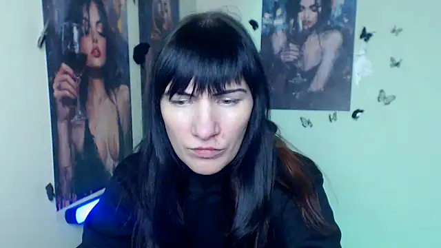 Snapshot of Rosalinda_ro chatting on February 19, 1:30 pm Rosalinda ro online show from February 19, 1:30 pm