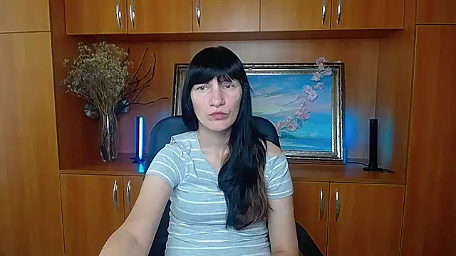 Snapshot of Rosalinda_ro chatting on May 19, 12:12 pm Rosalinda ro online show from May 19, 12:12 pm