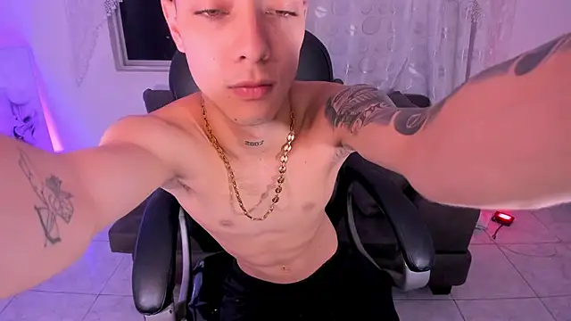 Dereck Boy  online show from April 9, 3:52 am