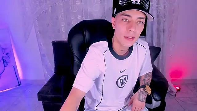 Dereck Boy  online show from April 10, 4:30 am