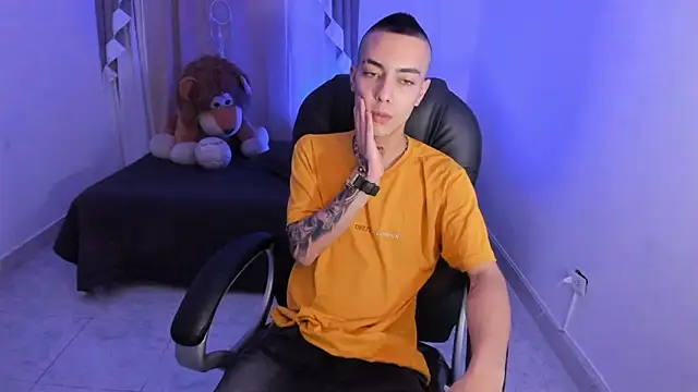 Dereck Boy  online show from February 10, 1:59 am