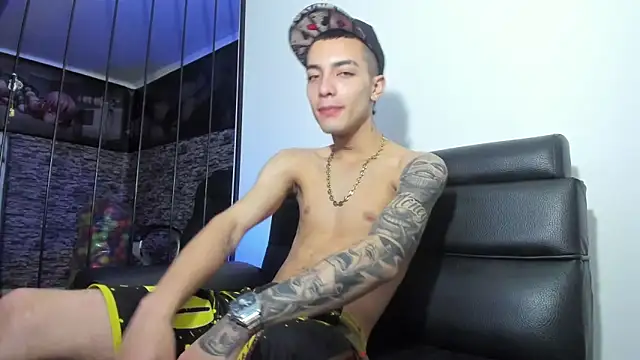 Dereck Boy  online show from March 20, 4:02 am