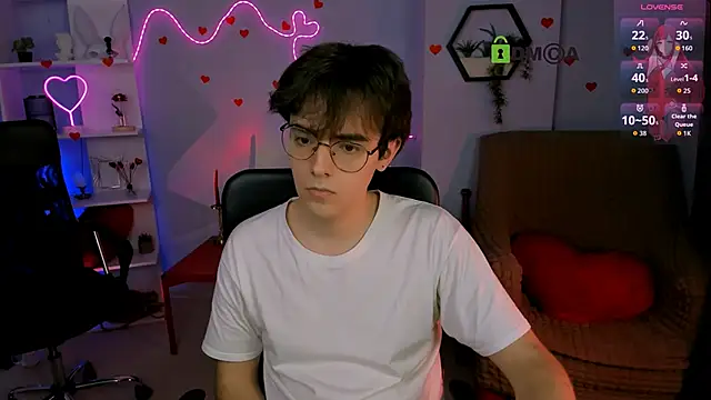 Snapshot of martin_neil chatting on February 23, 8:20 pm martin neil online show from February 23, 8:20 pm