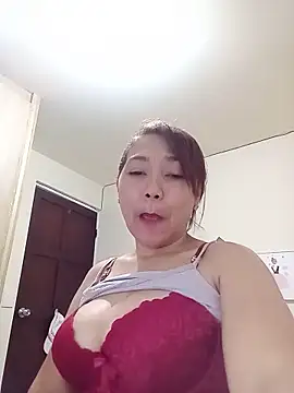 dannamomcerratt online show from May 22, 1:58 am