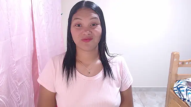 dannamomcerratt online show from March 27, 1:25 am