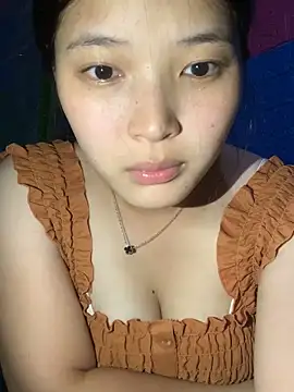 Snapshot of Suzu_xx01 chatting on May 15, 4:05 pm Suzu xx01 online show from May 15, 4:05 pm