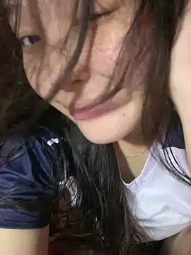 Snapshot of Suzu_xx01 chatting on June 25, 1:27 pm Suzu xx01 online show from June 25, 1:27 pm