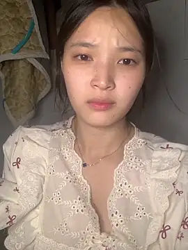 Snapshot of Suzu_xx01 chatting on June 11, 4:37 pm Suzu xx01 online show from June 11, 4:37 pm