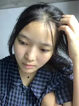 Snapshot of Suzu_xx01 chatting on June 24, 6:50 pm Suzu xx01 online show from June 24, 6:50 pm