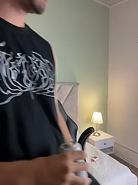 Snapshot of Axel_Creed chatting on February 25, 2:23 am Axel Creed online show from February 25, 2:23 am