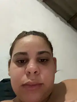 Snapshot of Adriputinha chatting on July 12, 11:38 pm Adriputinha online show from July 12, 11:38 pm