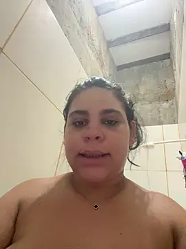 Snapshot of Adriputinha chatting on April 15, 3:34 am Adriputinha online show from April 15, 3:34 am