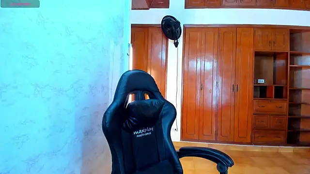 Emily and Soffy online show from April 13, 12:20 pm