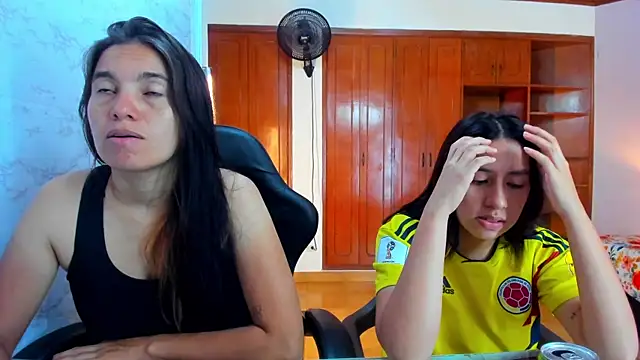 Emily and Soffy online show from March 26, 12:14 pm