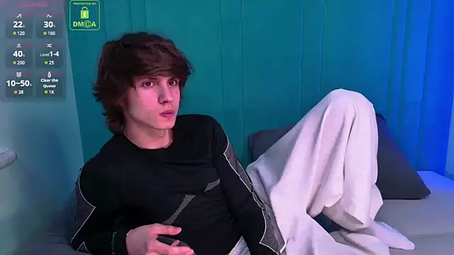 HoogWilder online show from March 26, 8:18 pm