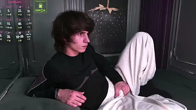 HoogWilder online show from April 2, 8:26 pm