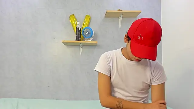 Snapshot of Eliotkinky chatting on February 26, 4:07 pm Eliotkinky online show from February 26, 4:07 pm