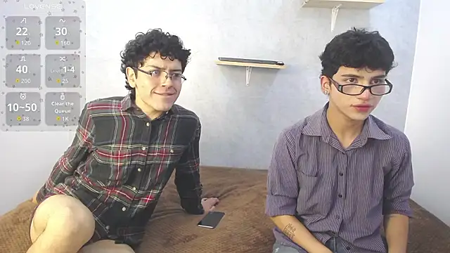 Snapshot of Eliotkinky chatting on February 10, 2:05 pm Eliotkinky online show from February 10, 2:05 pm