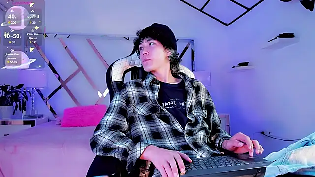 thanier 18 online show from March 15, 8:05 pm