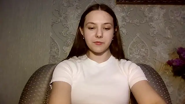 Snapshot of YuniNeko chatting on May 7, 3:37 pm YuniNeko online show from May 7, 3:37 pm