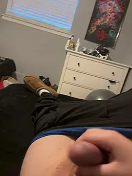 Snapshot of bigwhitedick430 chatting on February 5, 10:27 pm bigwhitedick430 online show from February 5, 10:27 pm