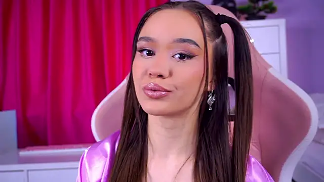 Snapshot of MistyReeds chatting on February 16, 6:23 am MistyReeds online show from February 16, 6:23 am