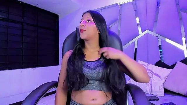 Vaneline2 online show from March 21, 8:35 pm