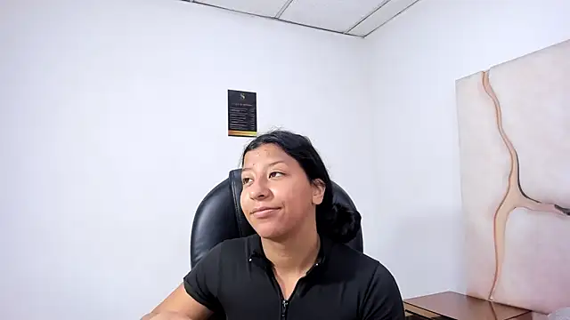 Vaneline2 online show from March 24, 9:59 pm