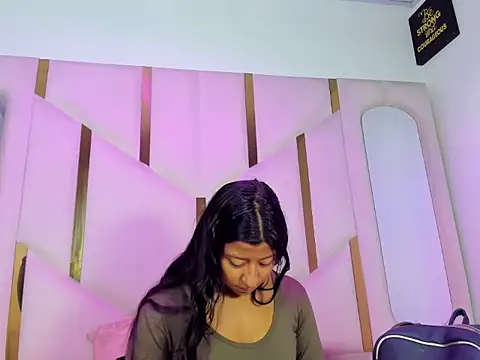 Vaneline2 online show from May 3, 12:31 pm