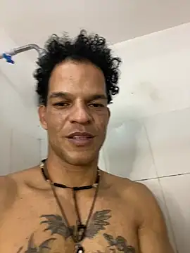 MaxyRyan online show from March 4, 5:37 am