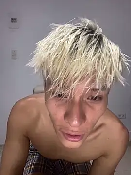 MaxyRyan online show from March 14, 5:57 am