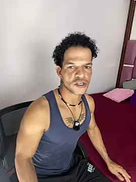 MaxyRyan online show from March 7, 12:21 pm