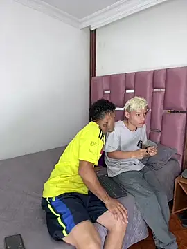 MaxyRyan online show from February 13, 12:49 pm