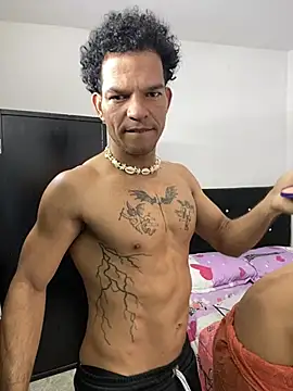 MaxyRyan online show from April 12, 3:37 pm