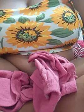 Snapshot of JOYAPARVEEN chatting on May 3, 3:26 pm JOYAPARVEEN online show from May 3, 3:26 pm