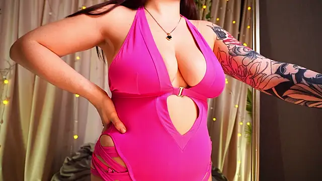 SinfulMoves online show from February 9, 2:04 pm