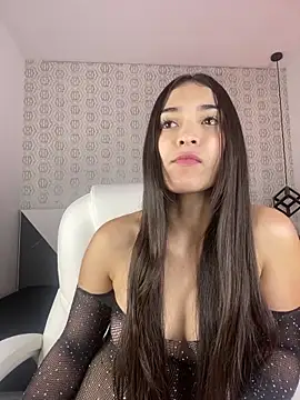 Snapshot of Mia_rivers__ chatting on February 18, 7:32 pm Mia rivers online show from February 18, 7:32 pm