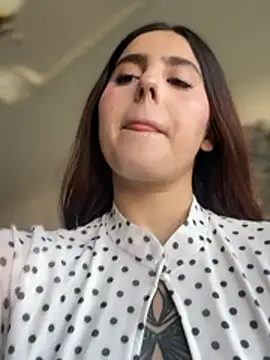 Im Anto online show from July 13, 9:36 pm