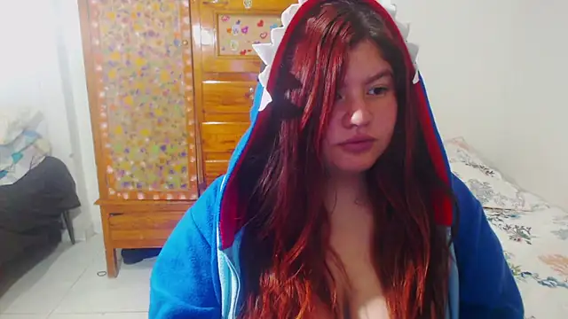 Snapshot of im_angel777 chatting on February 14, 12:00 am im angel777 online show from February 14, 12:00 am