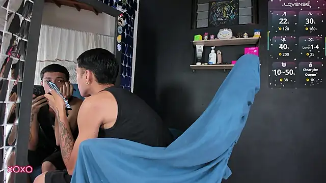 Snapshot of _Josh_Moon_ chatting on February 25, 3:34 pm Josh Moon online show from February 25, 3:34 pm