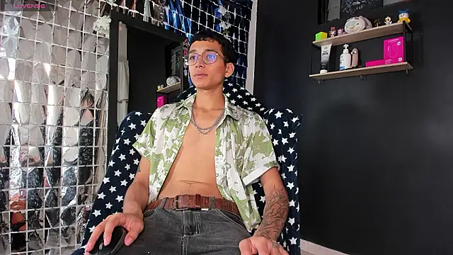  Josh Moon  online show from March 4, 4:37 pm