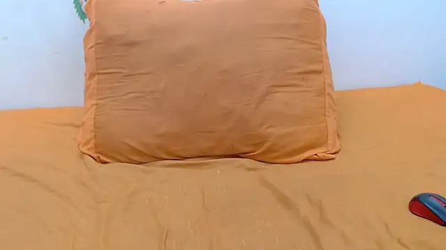 ExoticLenny32 online show from March 12, 12:49 am