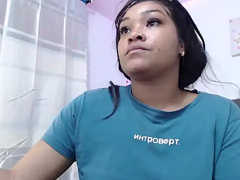 latin riahnna jp online show from February 9, 3:48 am